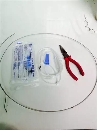 心形铁丝造型盆景制作方法2