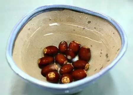 荔枝籽怎么种小盆栽3